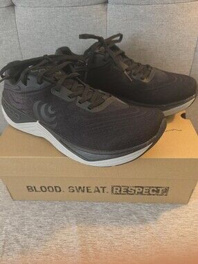 Topo Athletic Ultrafly 5 Men's Sz 11 Running Shoes Black/Gray